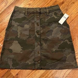 🆕 Anthropologie Camouflage Mini Skirt